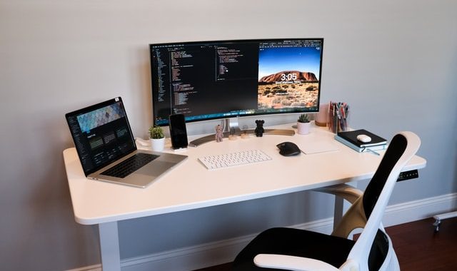 10 Desk Setup Ideas for Home Office for 2023